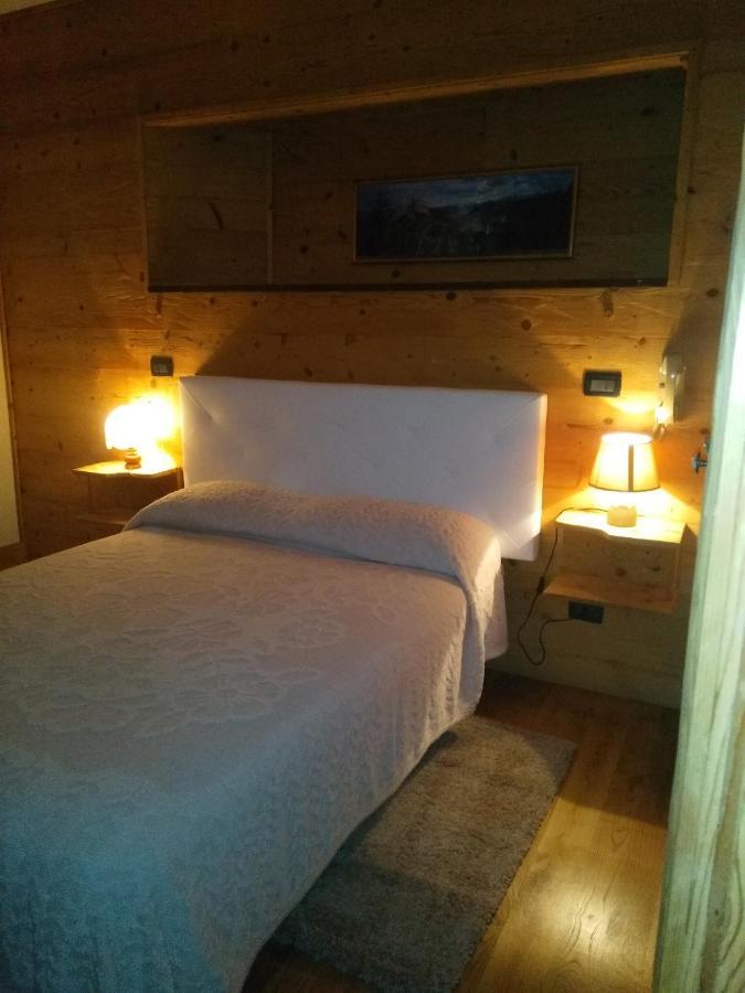 Albergo Martinet Vernante Exteriör bild