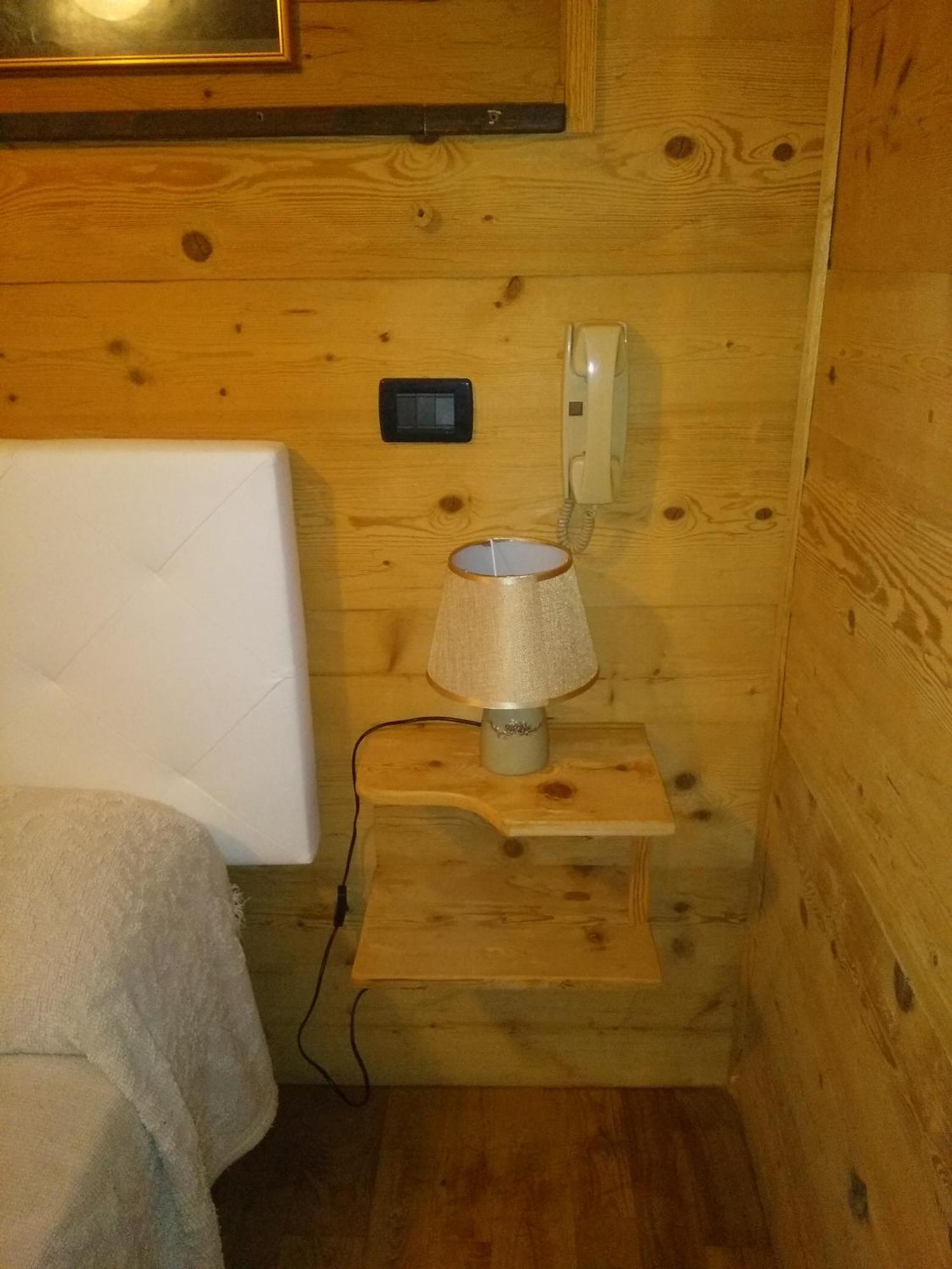 Albergo Martinet Vernante Exteriör bild