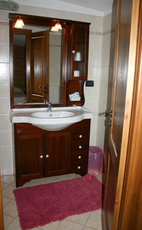 Albergo Martinet Vernante Rum bild