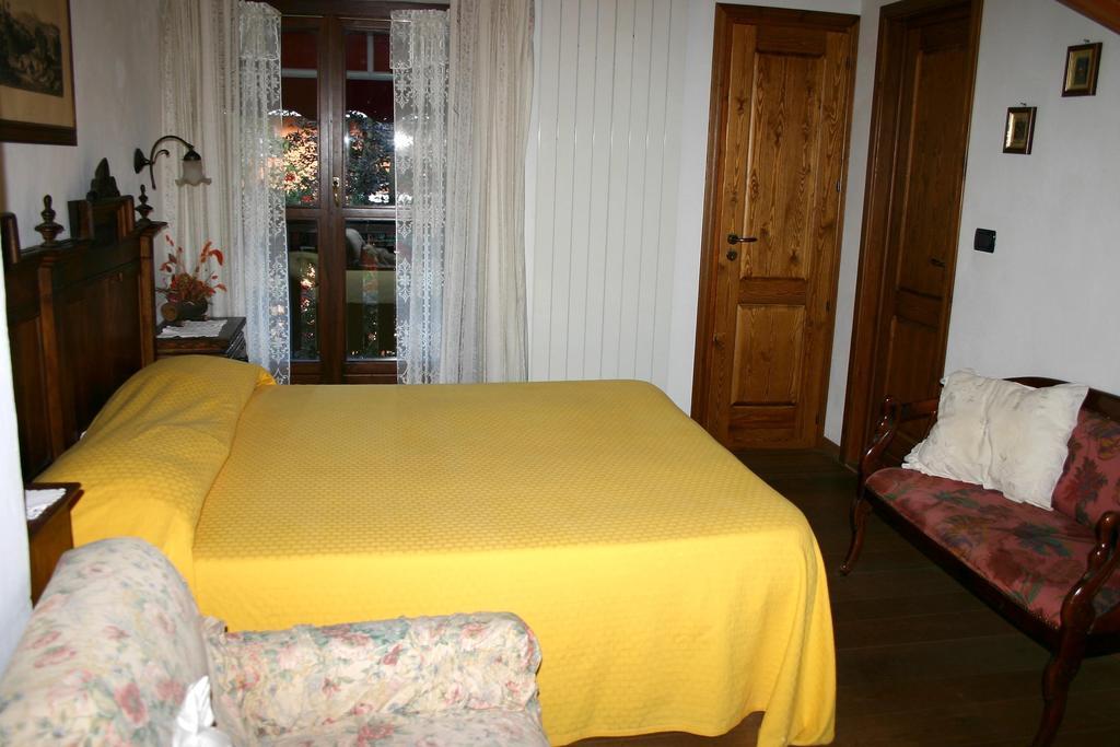 Albergo Martinet Vernante Exteriör bild