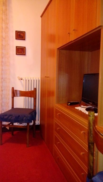 Albergo Martinet Vernante Exteriör bild