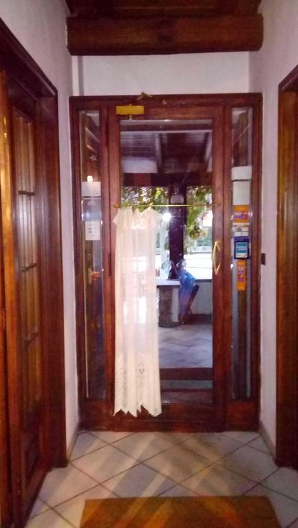 Albergo Martinet Vernante Exteriör bild