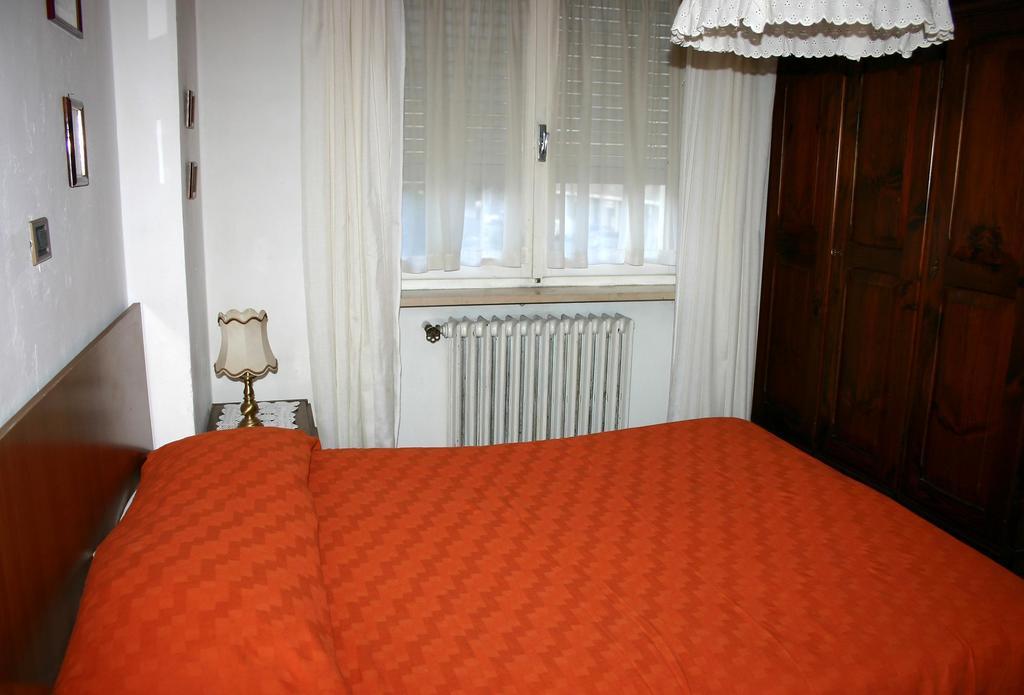 Albergo Martinet Vernante Exteriör bild